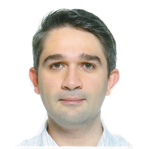 Ömer Tümer headshot